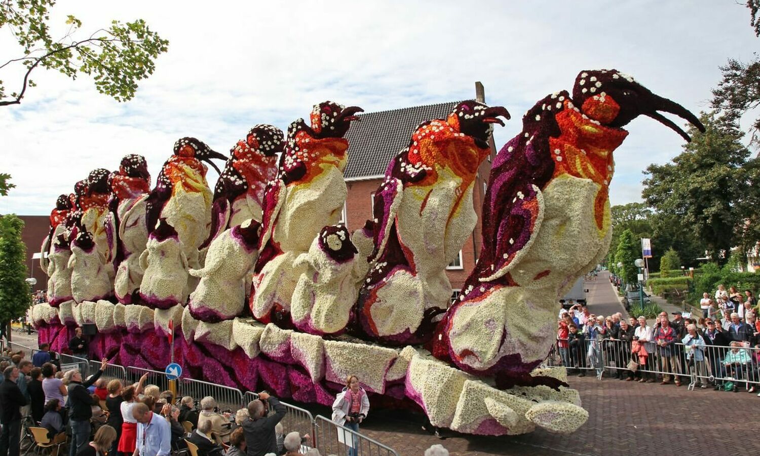 2013 Keizerlijke Parade Corsogroep Hooiland